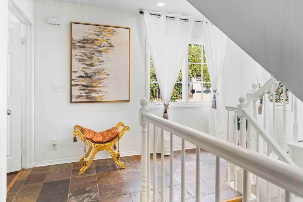 Stunning Mediterranean Mansion In Laurel Canyon Los Angeles Kültér fotó